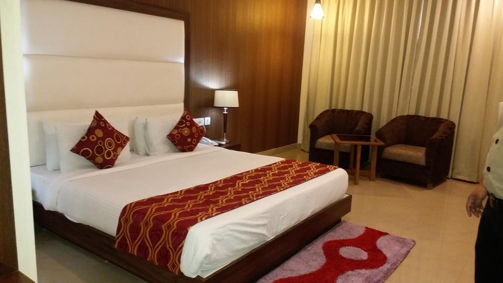 Hotel Jsr Continental Dehradun Chambre photo