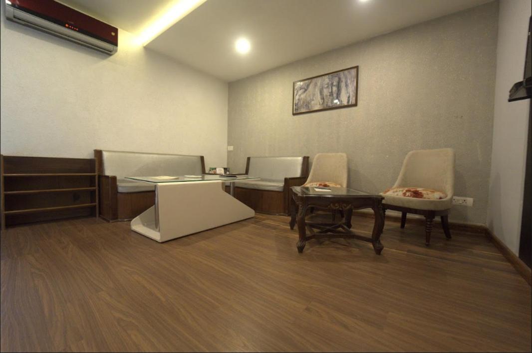 Hotel Jsr Continental Dehradun Extérieur photo