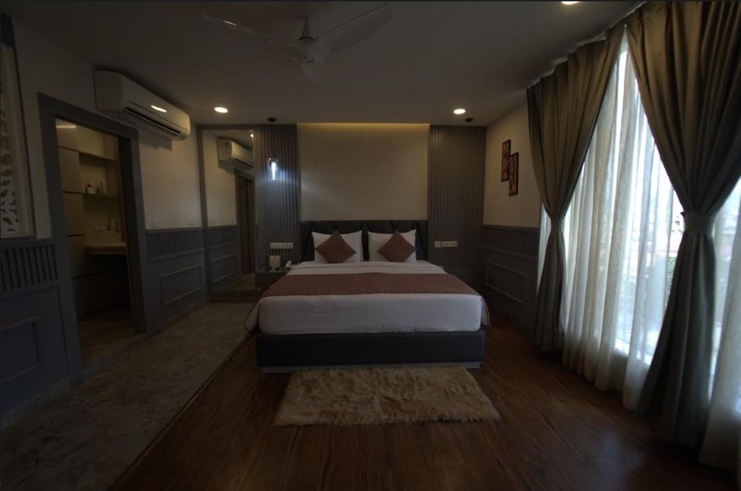 Hotel Jsr Continental Dehradun Extérieur photo