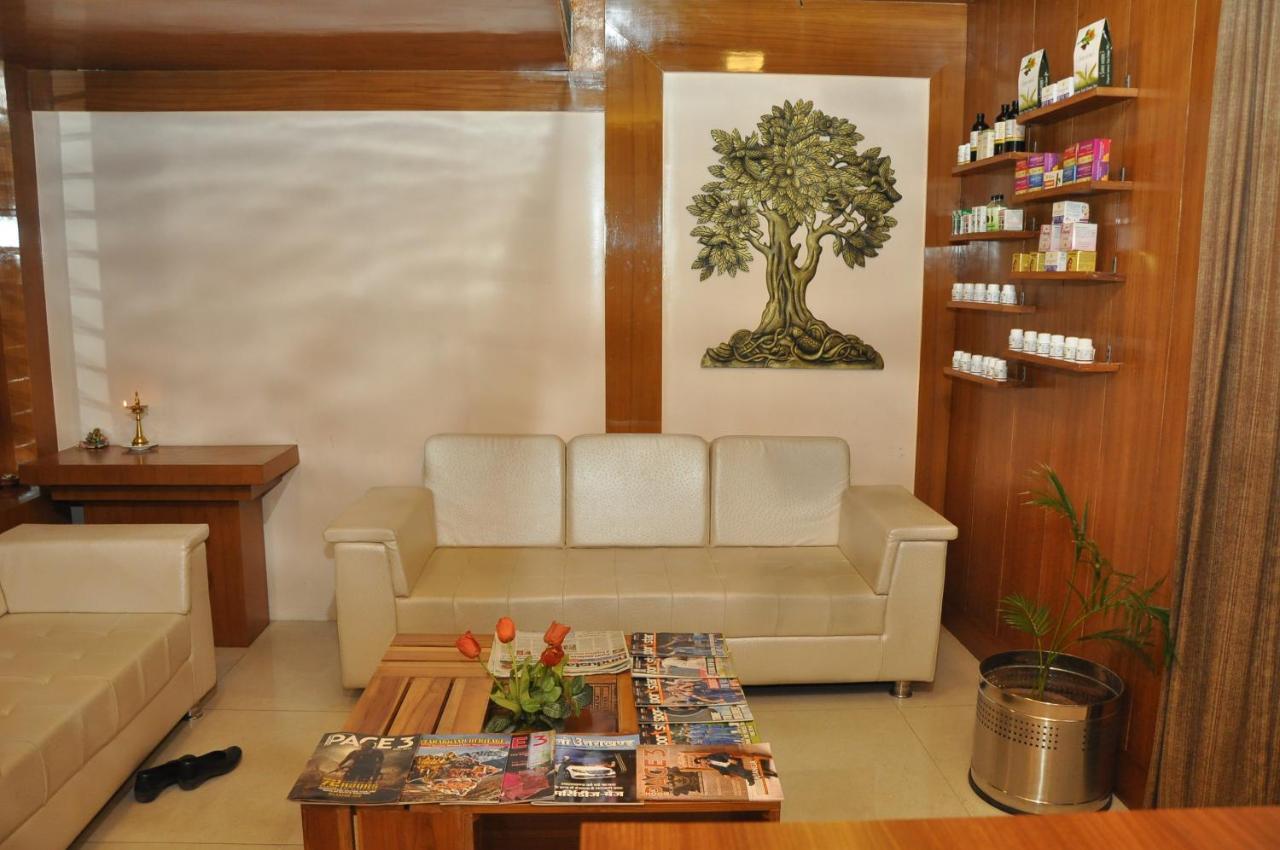 Hotel Jsr Continental Dehradun Extérieur photo